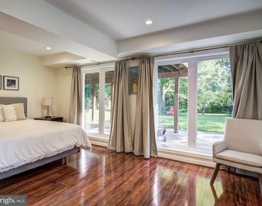 1633 Wrightson Drive - Photo Thumbnail 59