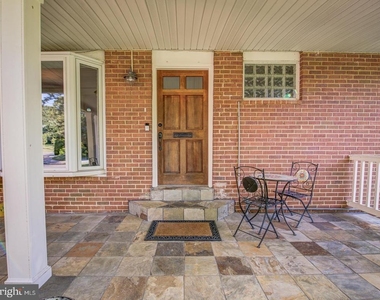 1633 Wrightson Drive - Photo Thumbnail 6