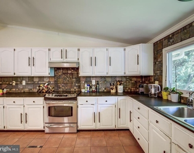 1633 Wrightson Drive - Photo Thumbnail 46