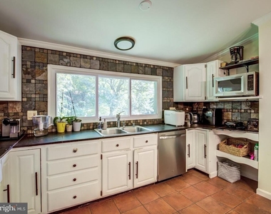 1633 Wrightson Drive - Photo Thumbnail 44