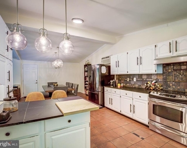1633 Wrightson Drive - Photo Thumbnail 47