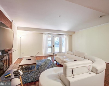 1633 Wrightson Drive - Photo Thumbnail 17