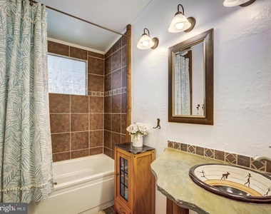 1633 Wrightson Drive - Photo Thumbnail 54