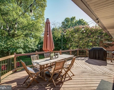 1633 Wrightson Drive - Photo Thumbnail 81