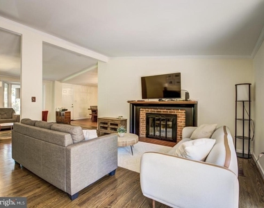 1633 Wrightson Drive - Photo Thumbnail 33