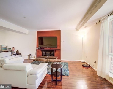 1633 Wrightson Drive - Photo Thumbnail 15