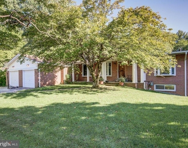1633 Wrightson Drive - Photo Thumbnail 25