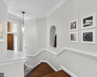 1532 Hampton Hill Circle - Photo Thumbnail 2