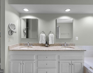 1532 Hampton Hill Circle - Photo Thumbnail 22
