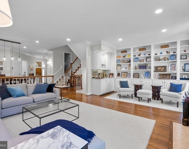 1532 Hampton Hill Circle - Photo Thumbnail 6