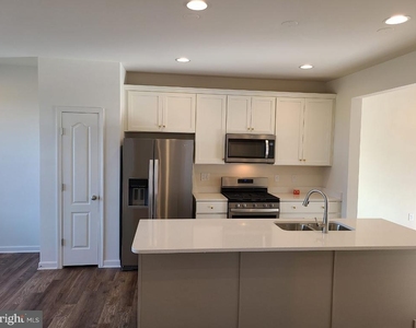 108 Alderman - Photo Thumbnail 4