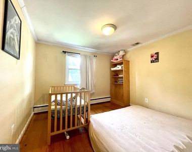 10315 Beaumont Street - Photo Thumbnail 10
