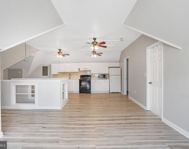 1122 Caroline Street - Photo Thumbnail 4