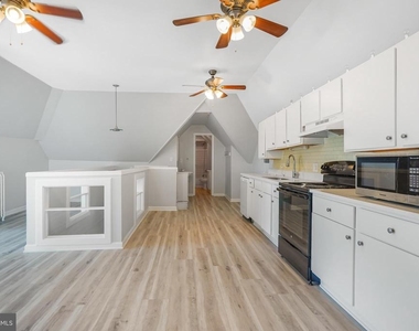 1122 Caroline Street - Photo Thumbnail 6