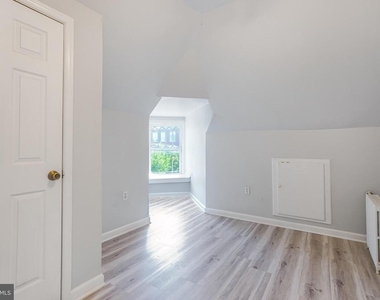 1122 Caroline Street - Photo Thumbnail 11