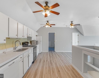 1122 Caroline Street - Photo Thumbnail 7
