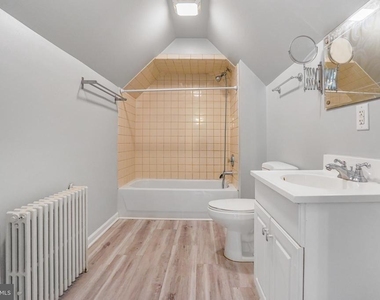 1122 Caroline Street - Photo Thumbnail 12