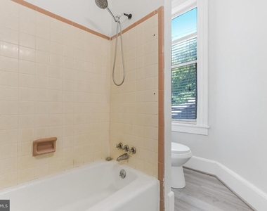 1122 Caroline Street - Photo Thumbnail 6