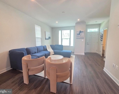1001 Rampart Drive - Photo Thumbnail 8
