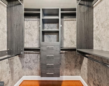 1115 Cameron Street - Photo Thumbnail 15