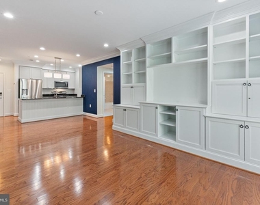 1115 Cameron Street - Photo Thumbnail 4