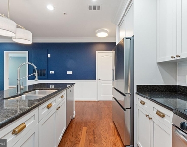 1115 Cameron Street - Photo Thumbnail 6