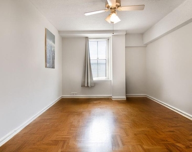 2030 N Adams Street - Photo Thumbnail 15