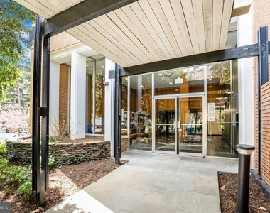 2030 N Adams Street - Photo Thumbnail 22