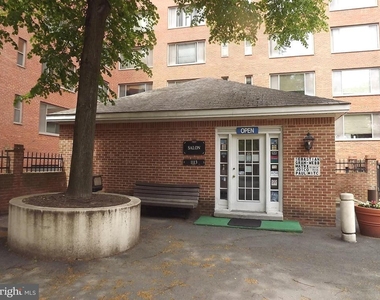 1011 Arlington Boulevard - Photo Thumbnail 17