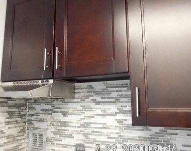 1011 Arlington Boulevard - Photo Thumbnail 2