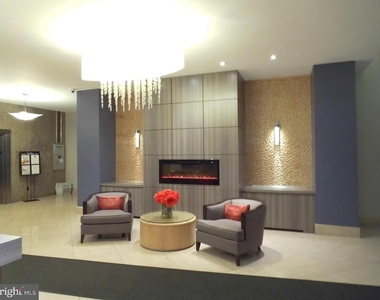 1011 Arlington Boulevard - Photo Thumbnail 10