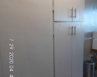 1011 Arlington Boulevard - Photo Thumbnail 5