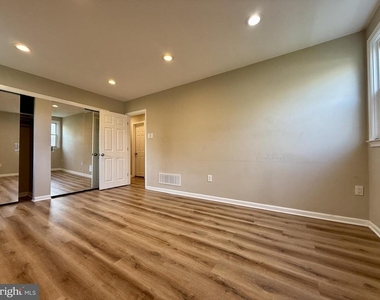 10838 Lockart Court - Photo Thumbnail 13