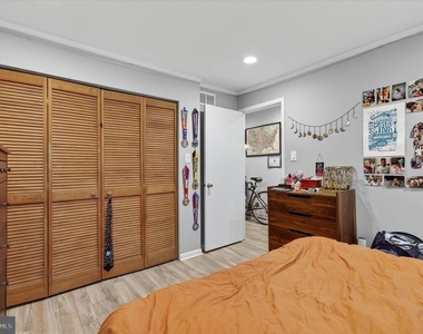 1539 South Street - Photo Thumbnail 7