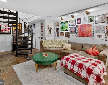 1539 South Street - Photo Thumbnail 12