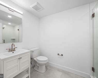 4324 Lancaster Avenue - Photo Thumbnail 16