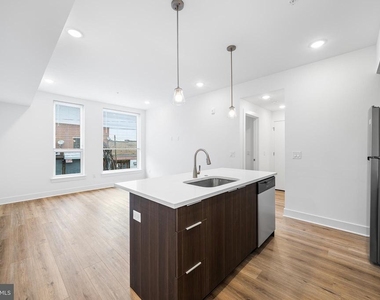 4324 Lancaster Avenue - Photo Thumbnail 11