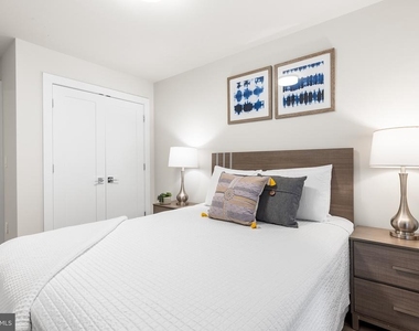 214 Vine Street - Photo Thumbnail 11