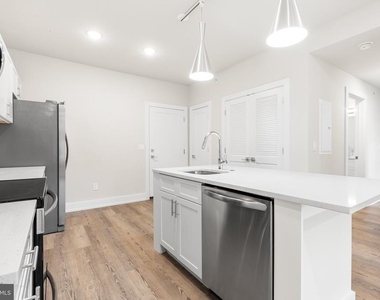 214 Vine Street - Photo Thumbnail 22