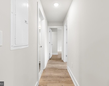214 Vine Street - Photo Thumbnail 25