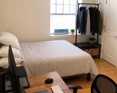 1701-15 Locust Street - Photo Thumbnail 1