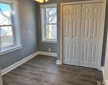 2811 E Venango Street - Photo Thumbnail 8