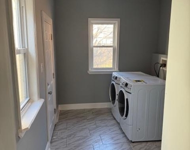 2811 E Venango Street - Photo Thumbnail 5