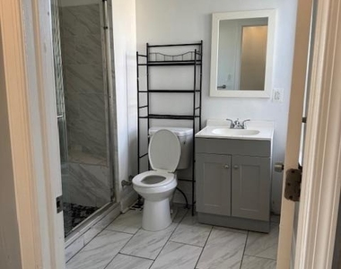 2811 E Venango Street - Photo Thumbnail 9