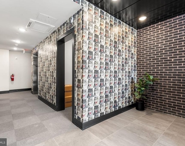 214 Vine Street - Photo Thumbnail 9