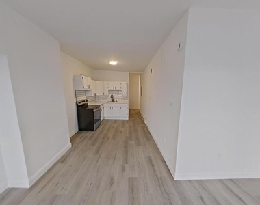 2438 N 20th Street - Photo Thumbnail 2
