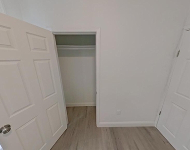 2438 N 20th Street - Photo Thumbnail 7