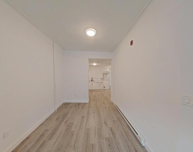 2438 N 20th Street - Photo Thumbnail 2