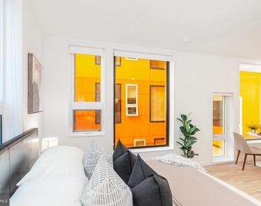 1131 N Front Street - Photo Thumbnail 13