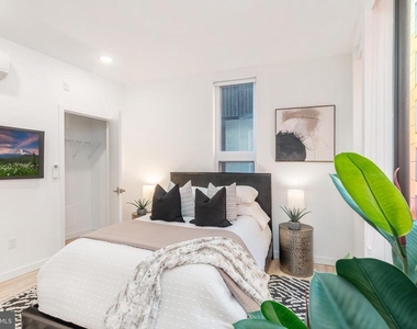1131 N Front Street - Photo Thumbnail 14